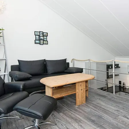 Holiday Cviii Semesterbostad